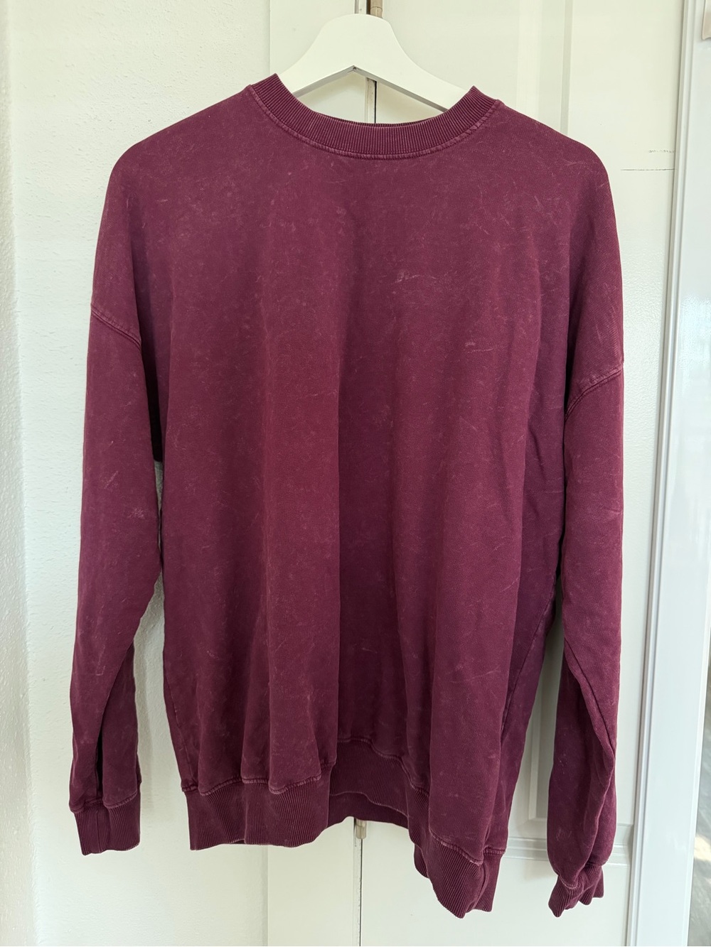 Crewneck Sweater - Classic Pullover